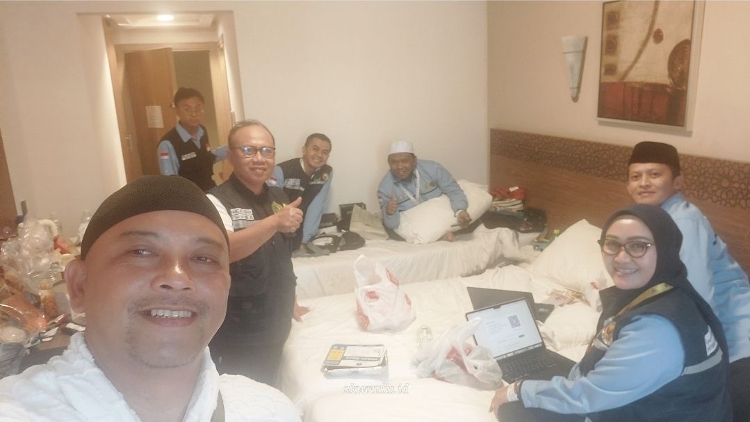 Tiba di MEKAH & Dinamika awal.