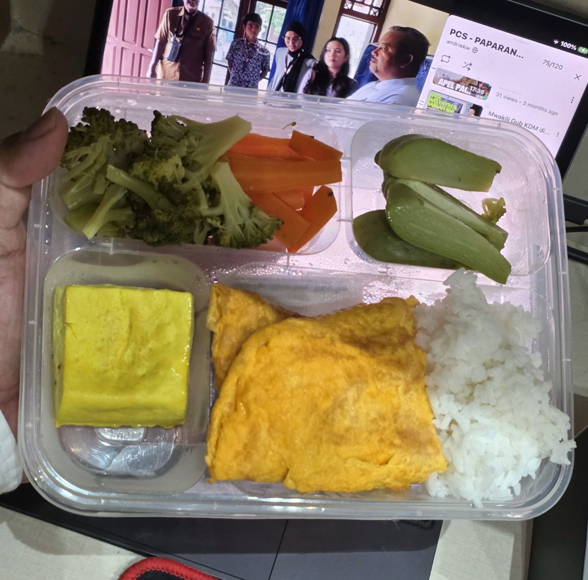SEUSEUPANAN – fbs