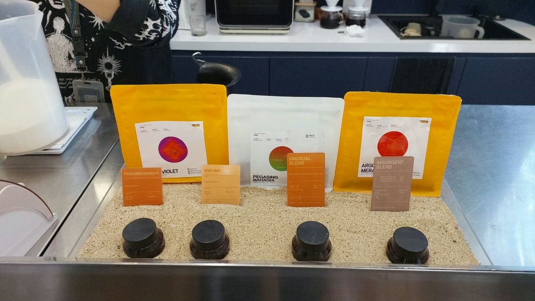Ngopi Tak Sengaja di Unusual Coffee: Gayo Violet di Sudut BTN Jalan Jawa Bandung